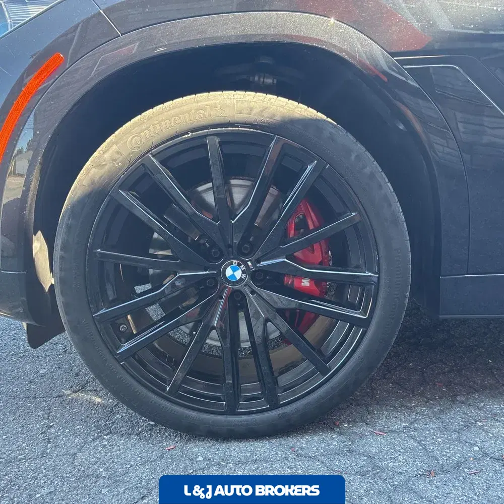 2023 BMW X6 M50i