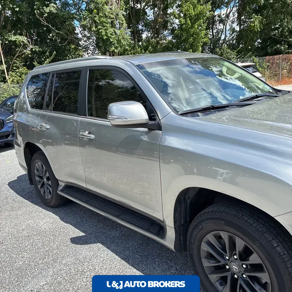 2023 Lexus GX 460 Base