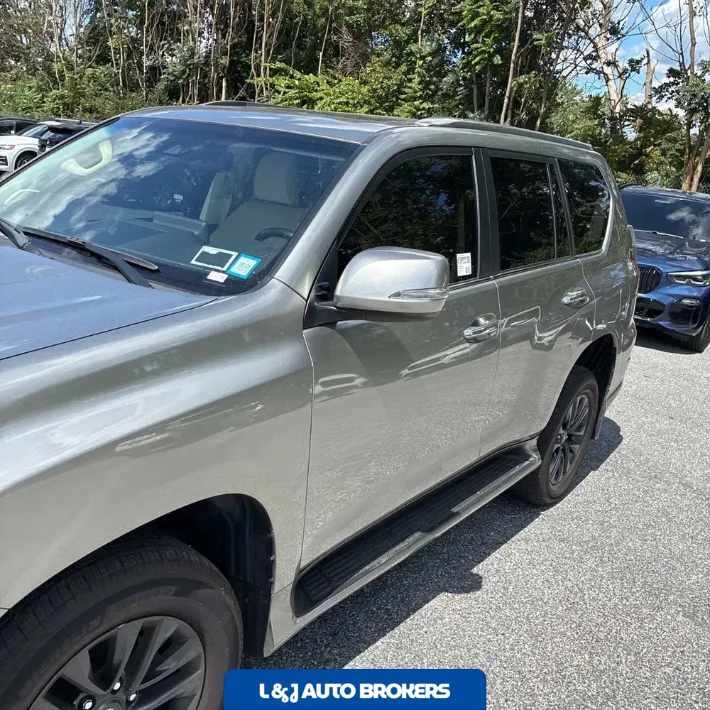 2023 Lexus GX 460 Base