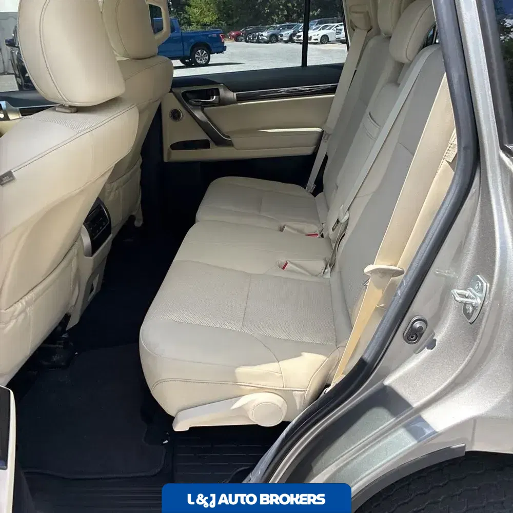 2023 Lexus GX 460 Base