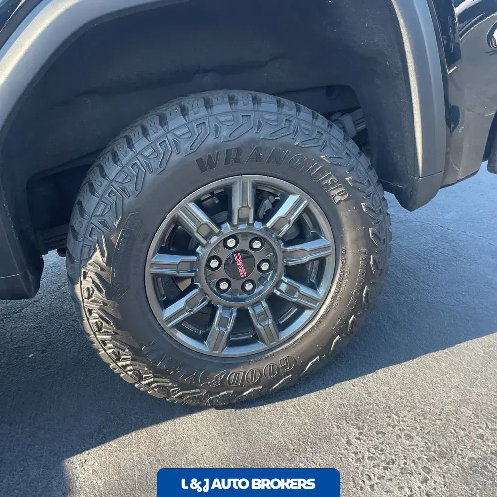 2024 GMC Sierra 1500 AT4X