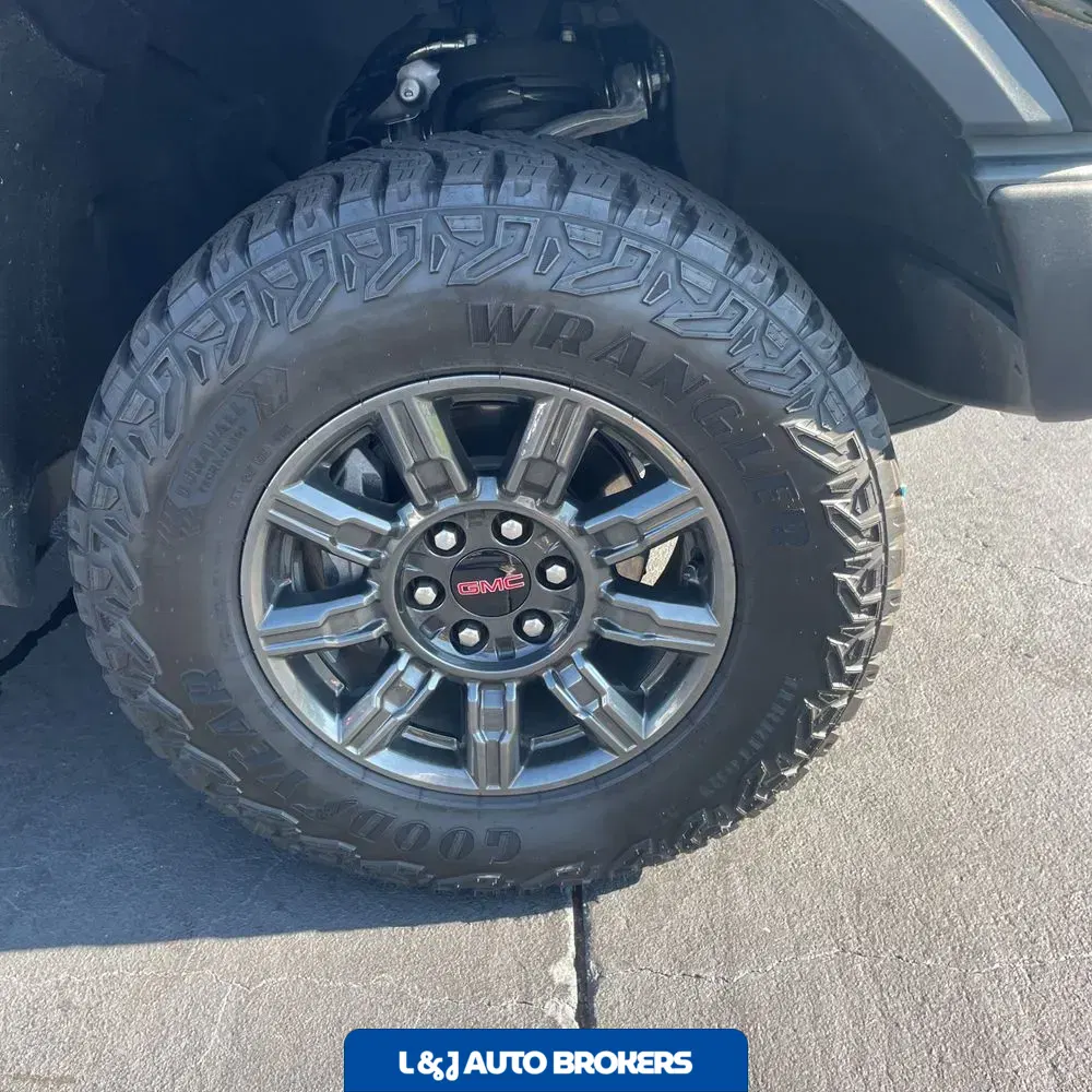 2024 GMC Sierra 1500 AT4X