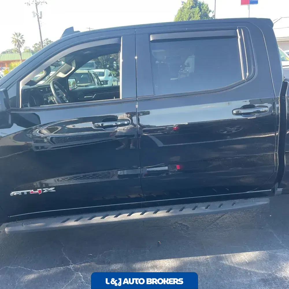 2024 GMC Sierra 1500 AT4X