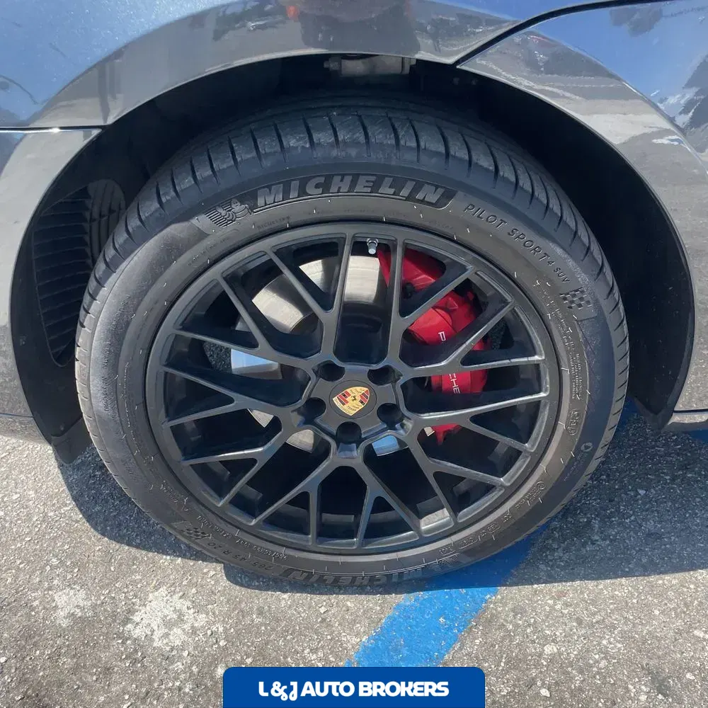 2021 Porsche Macan GTS