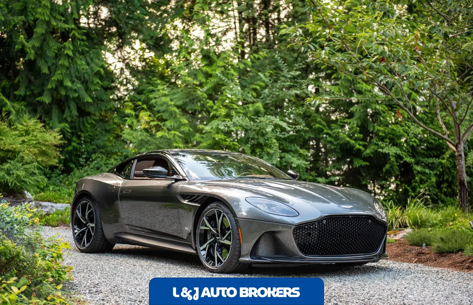 2019 Aston Martin DBS Superleggera Coupe