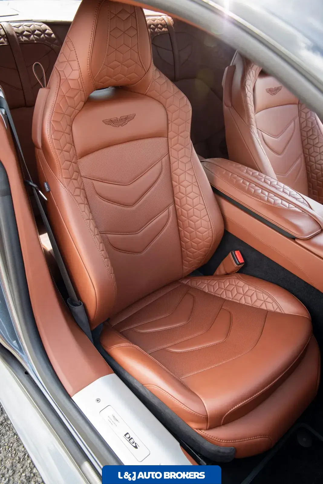 2019 Aston Martin DBS Superleggera Coupe