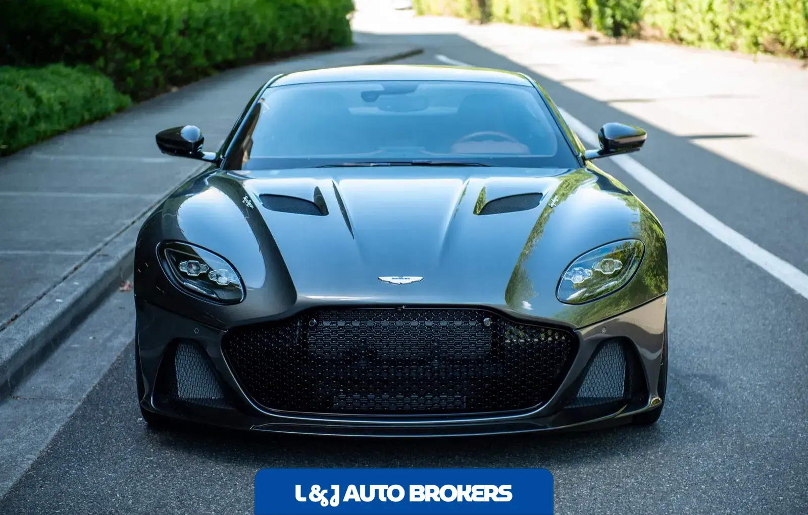 2019 Aston Martin DBS Superleggera Coupe
