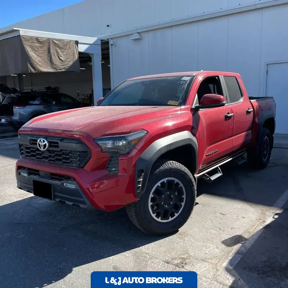 2025 Toyota Tacoma TRD Off-Road