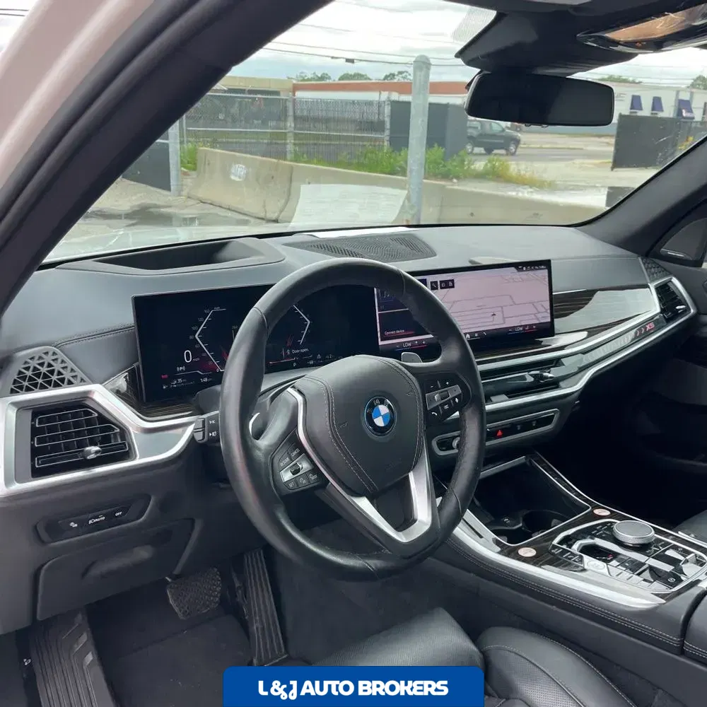 2025 BMW X5 xDrive50e