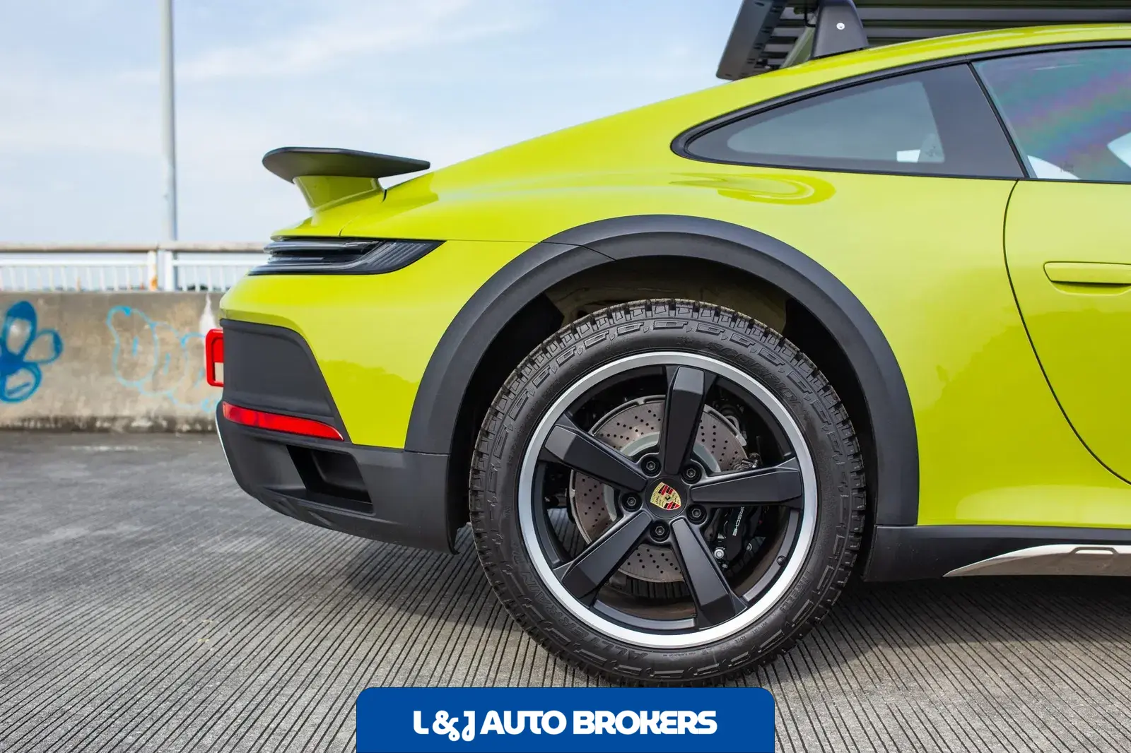 2024 Porsche 911 Dakar