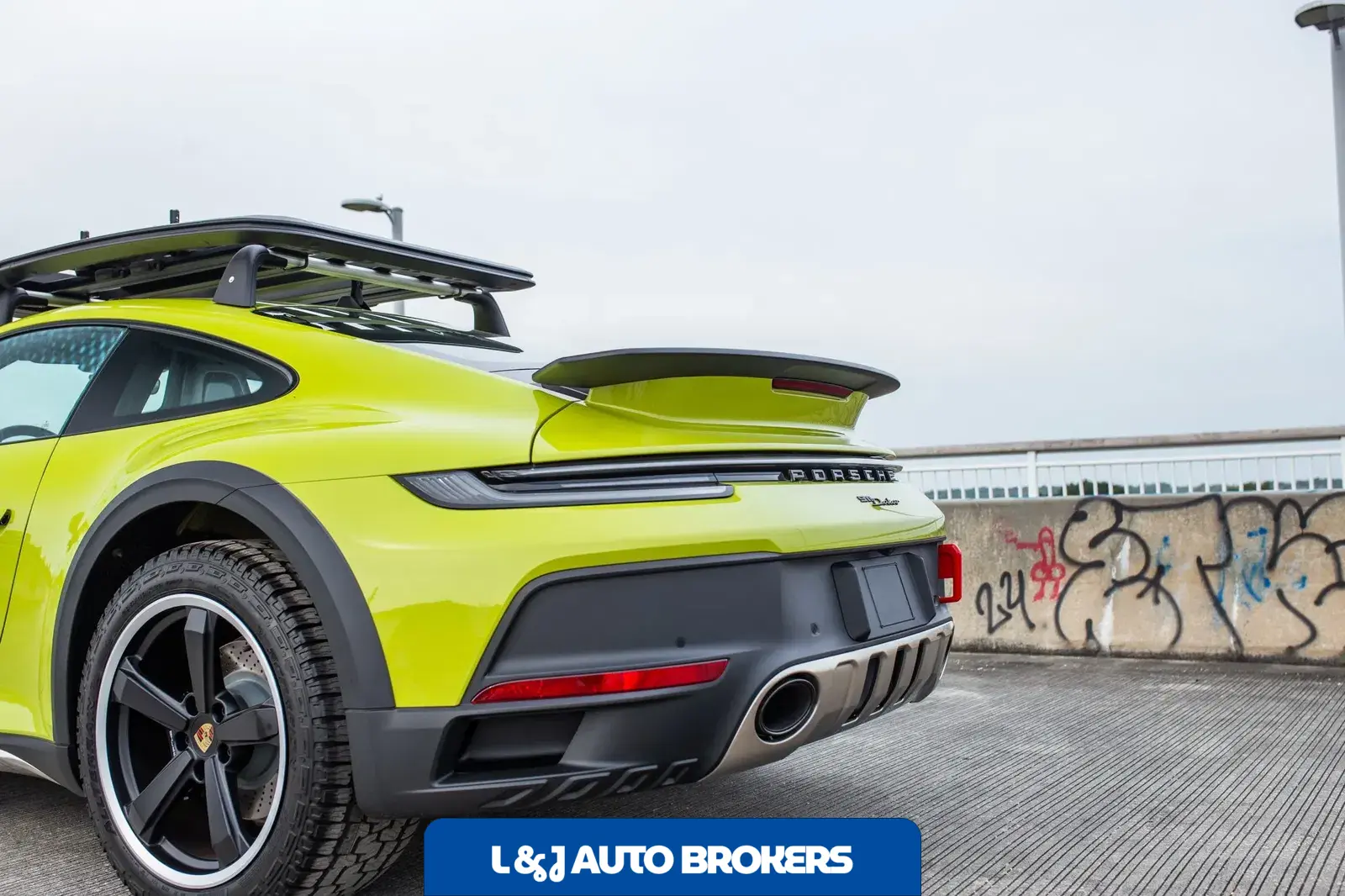 2024 Porsche 911 Dakar