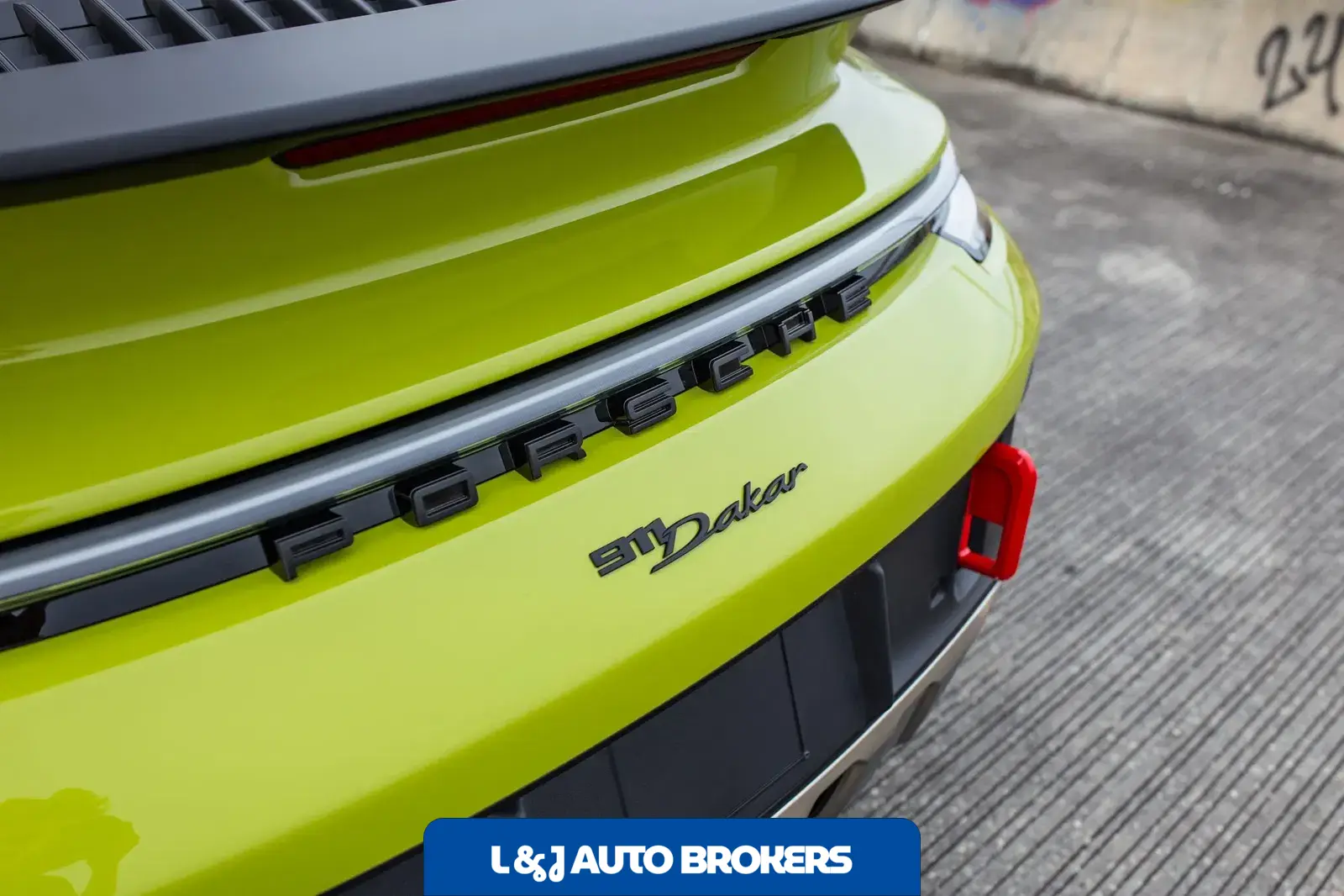 2024 Porsche 911 Dakar