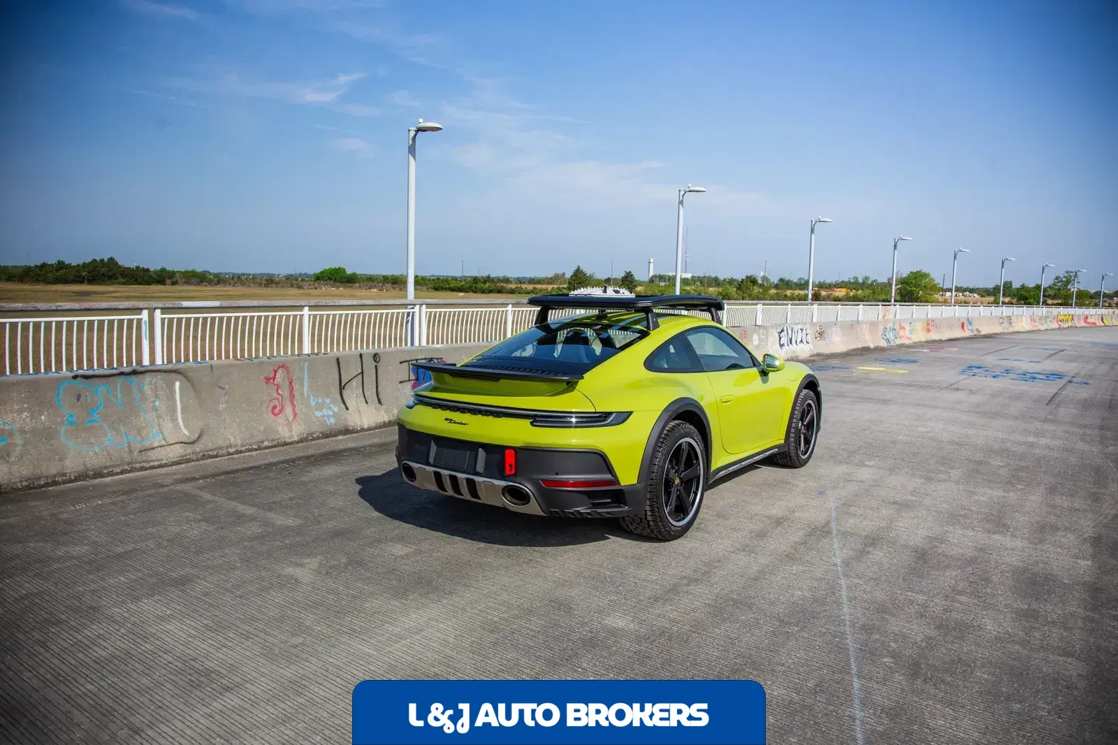 2024 Porsche 911 Dakar