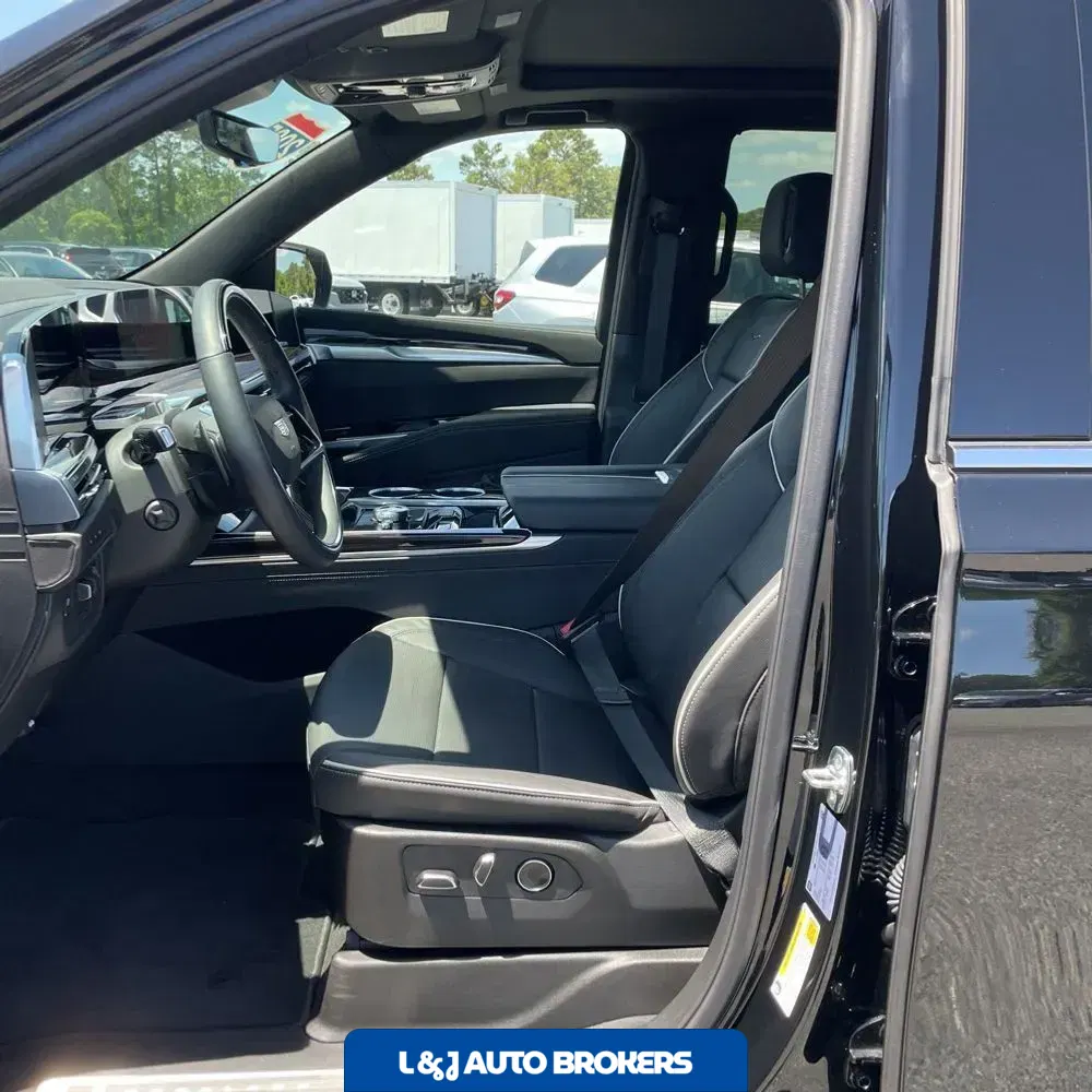 2025 Cadillac Escalade Premium Luxury