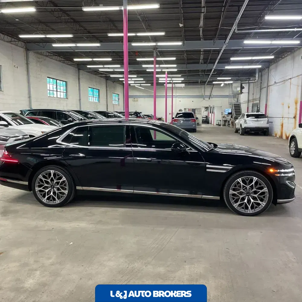 2023 Genesis G90 3.5T e-Supercharger