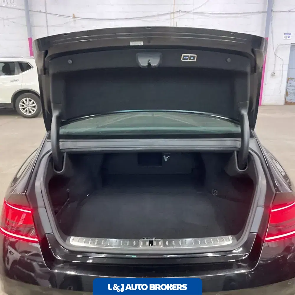 2023 Genesis G90 3.5T e-Supercharger