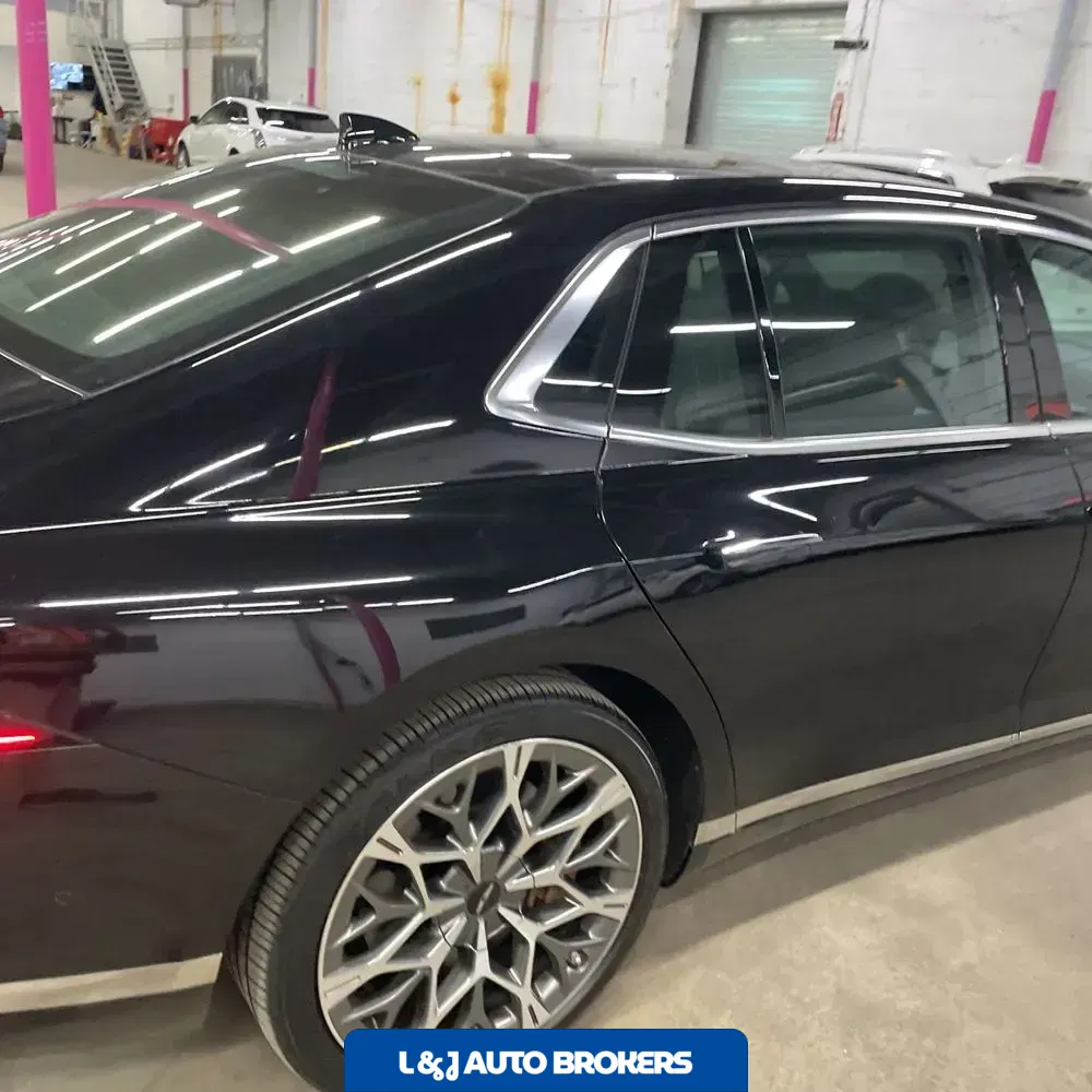 2023 Genesis G90 3.5T e-Supercharger
