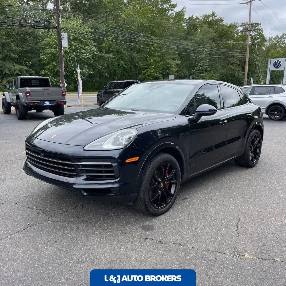2023 Porsche Cayenne Platinum Edition