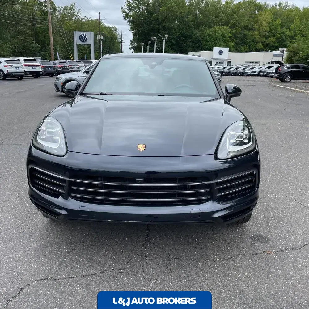 2023 Porsche Cayenne Platinum Edition
