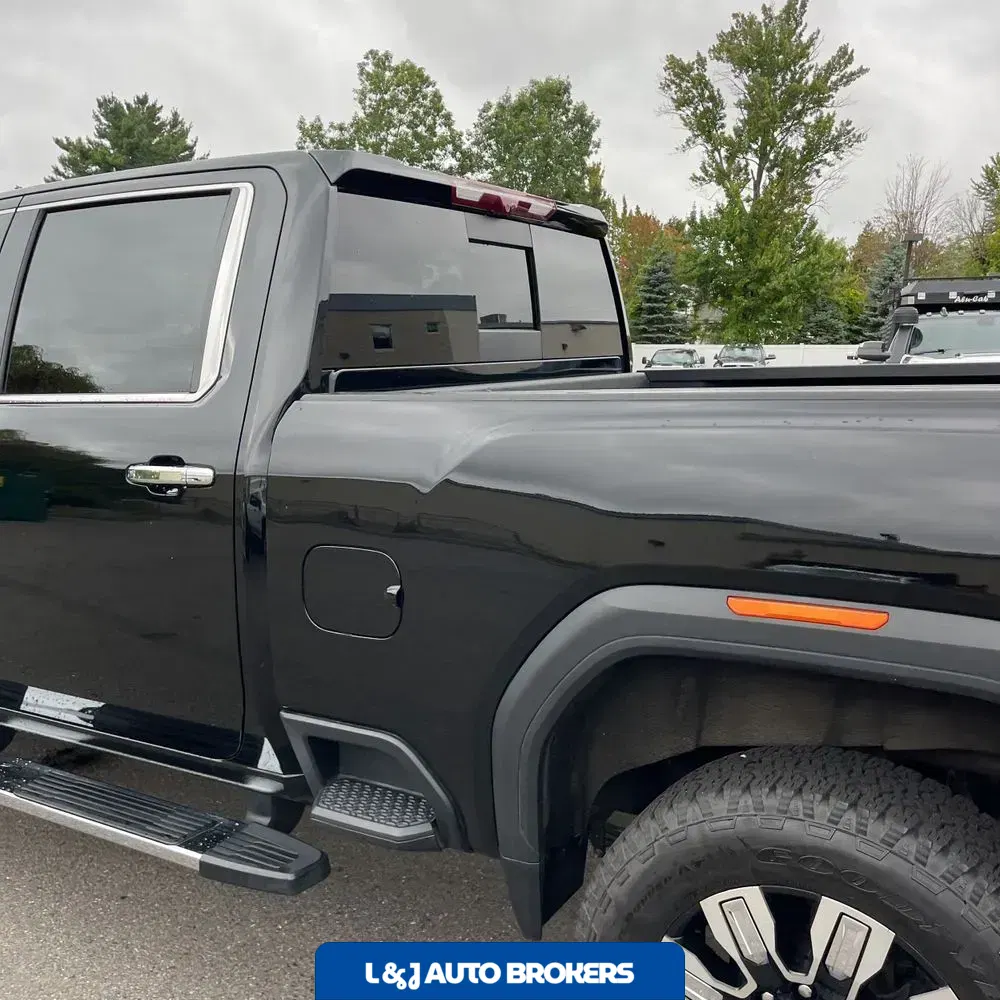2024 GMC Sierra 2500HD Denali
