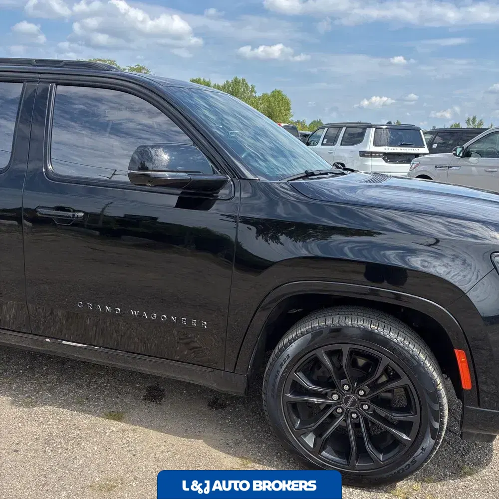 2023 Jeep Grand Wagoneer Series II Obsidian