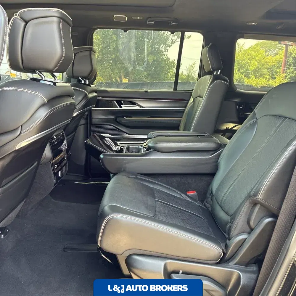 2023 Jeep Grand Wagoneer Series II Obsidian