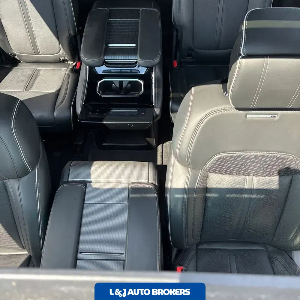 2023 Jeep Grand Wagoneer Series II Obsidian