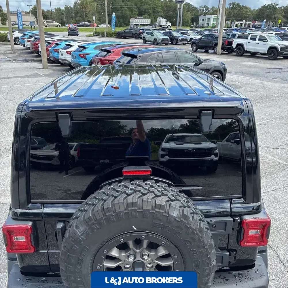 2023 Jeep Wrangler Rubicon 392