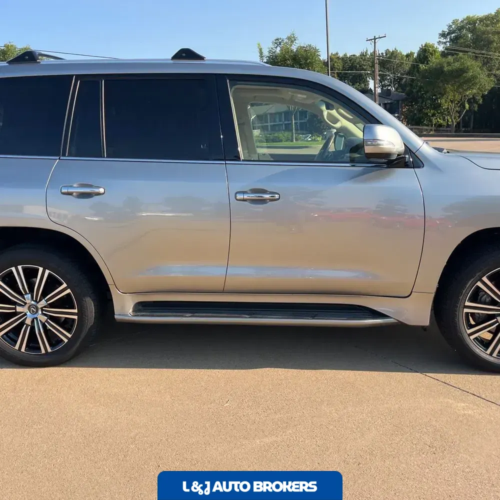 2020 Lexus LX 570 Three-Row