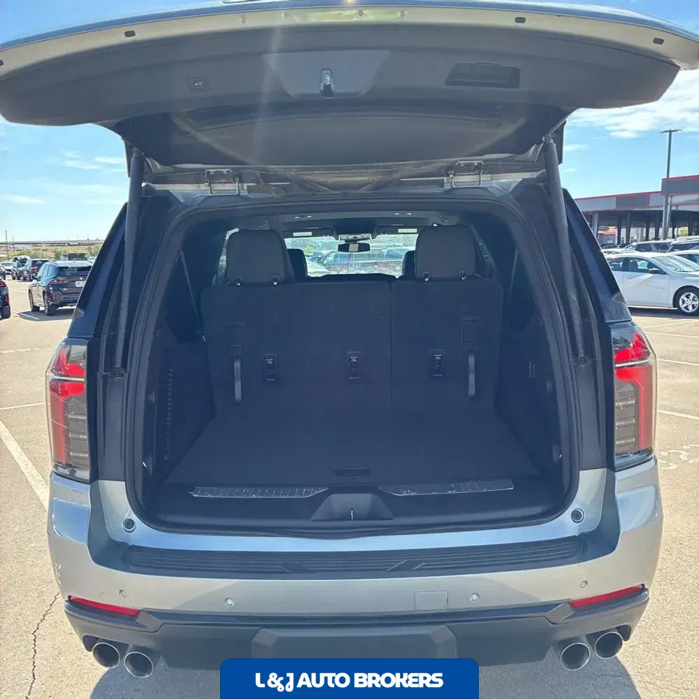 2025 Chevrolet Suburban Z71