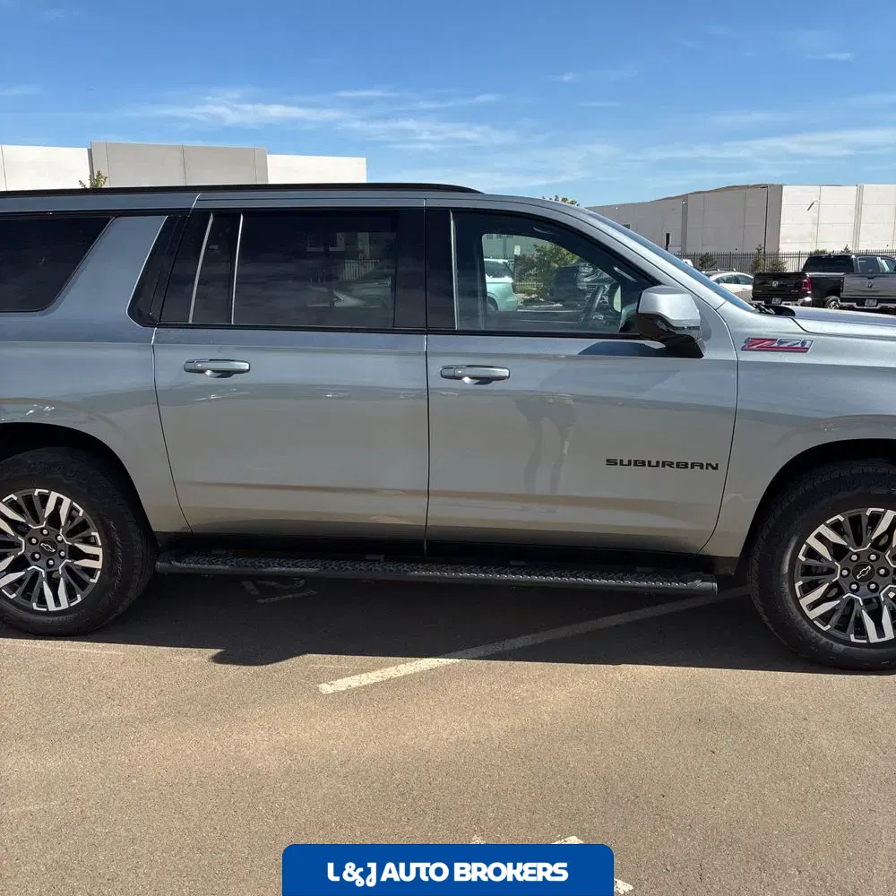 2025 Chevrolet Suburban Z71