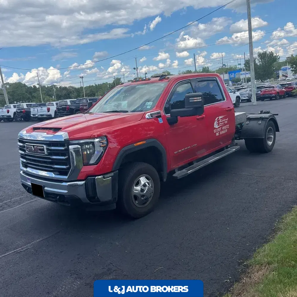 2025 GMC Sierra 3500HD CC SLE