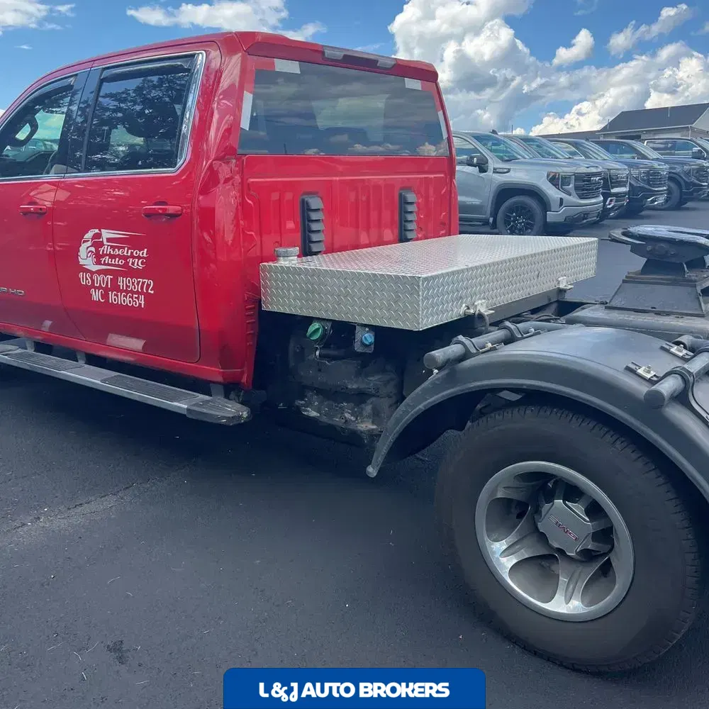2025 GMC Sierra 3500HD CC SLE