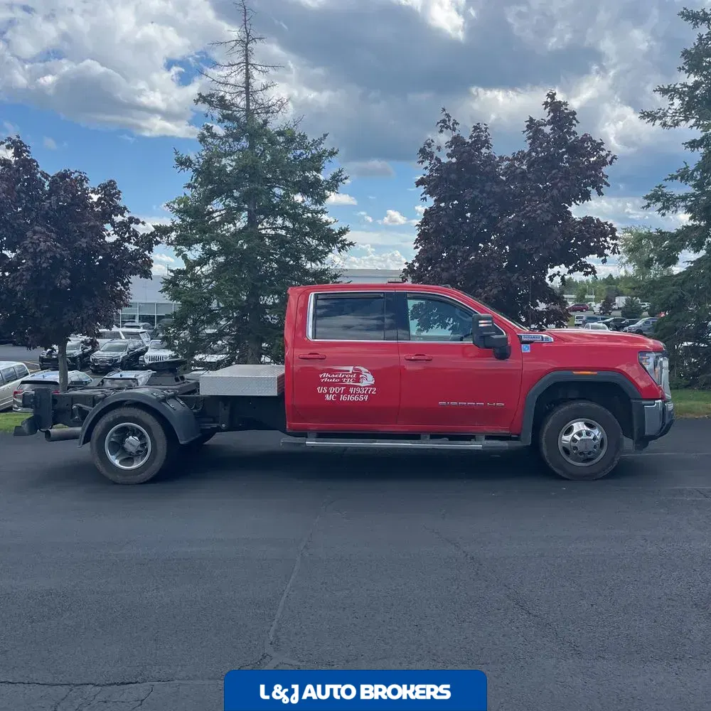 2025 GMC Sierra 3500HD CC SLE