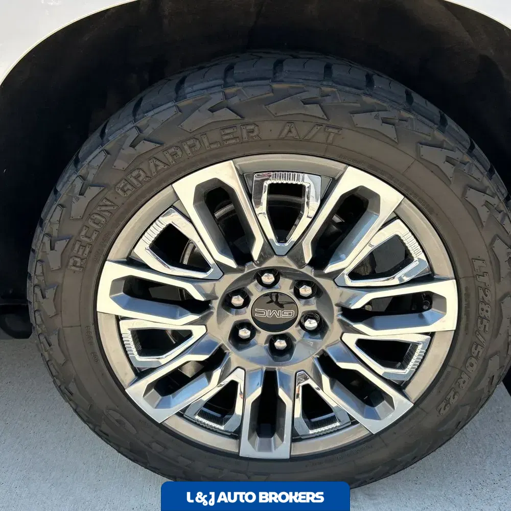 2023 GMC Yukon XL Denali Ultimate