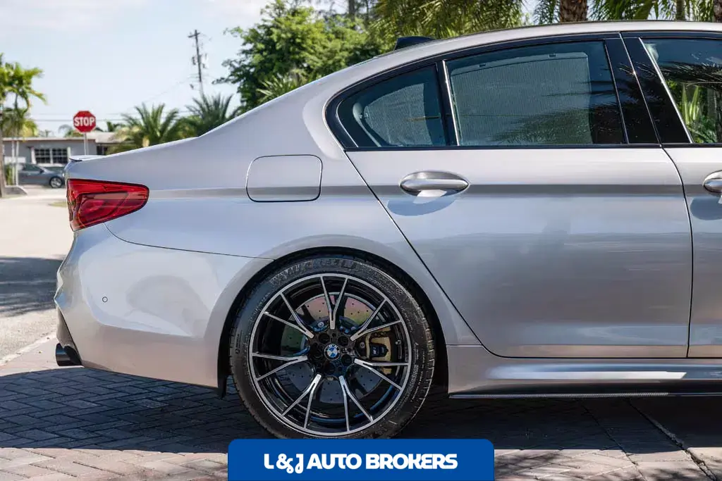 2019 BMW M5