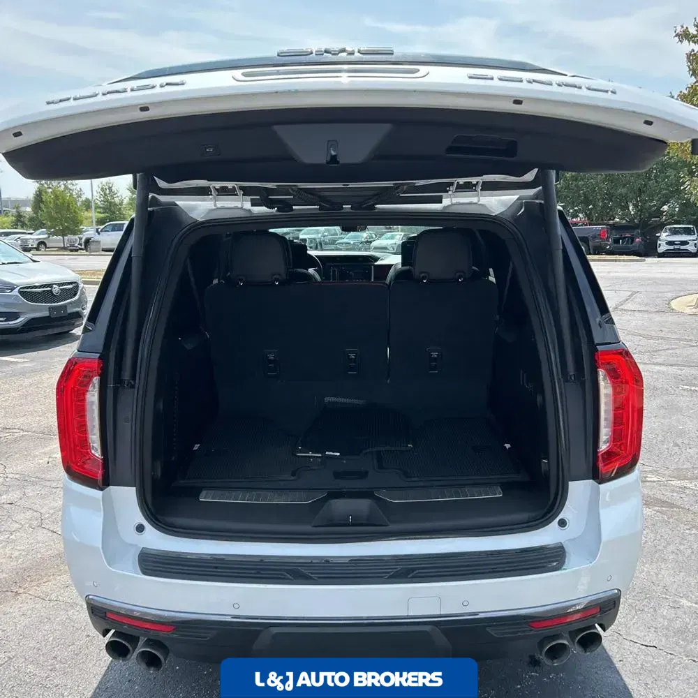 2023 GMC Yukon XL Denali Ultimate