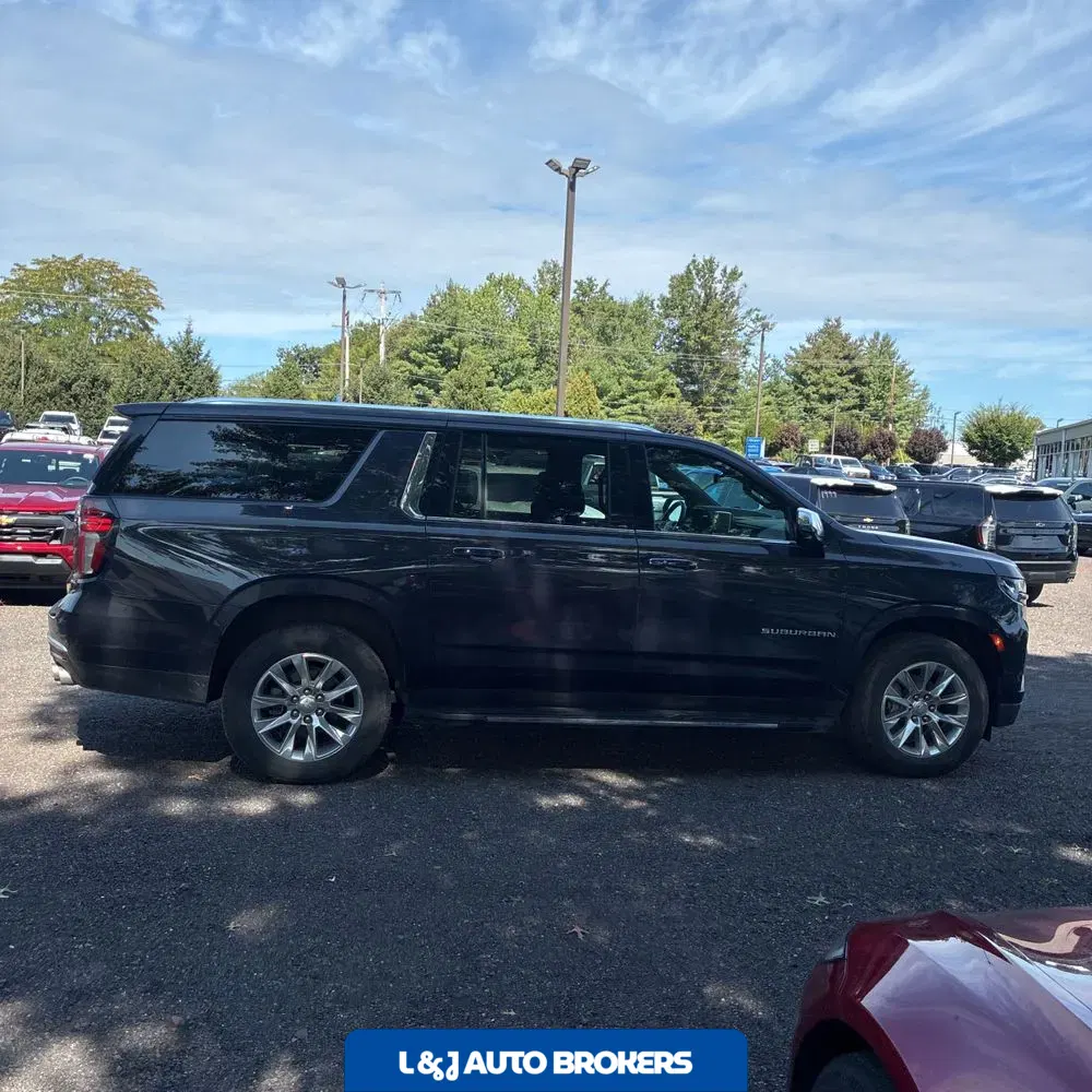 2023 Chevrolet Suburban Premier