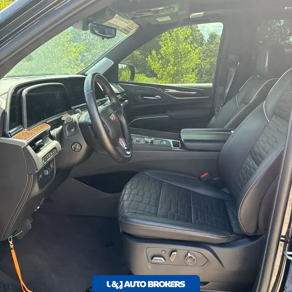 2024 Cadillac Escalade ESV Premium Luxury Platinum