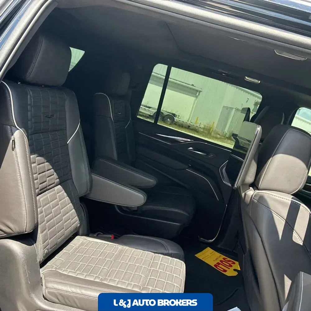 2024 Cadillac Escalade ESV Premium Luxury Platinum
