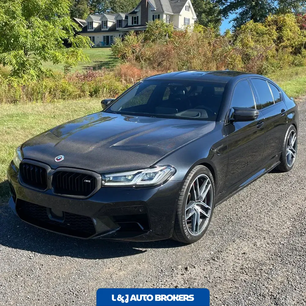 2022 BMW M5 Base