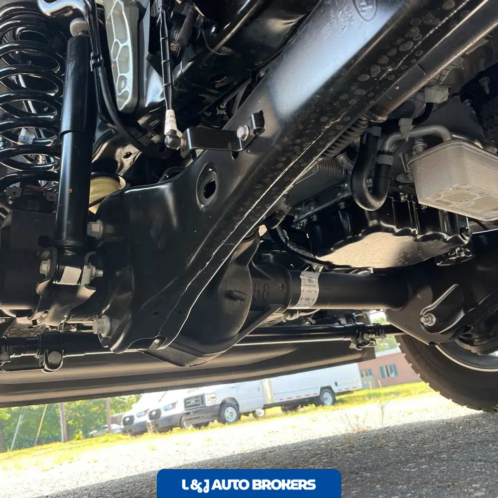 2025 Ford F-450 Super Duty Platinum