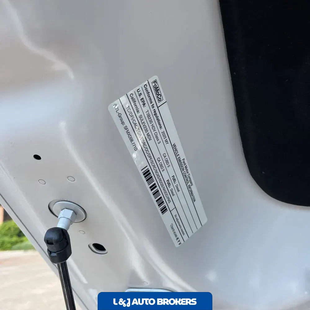 2025 Ford F-450 Super Duty Platinum