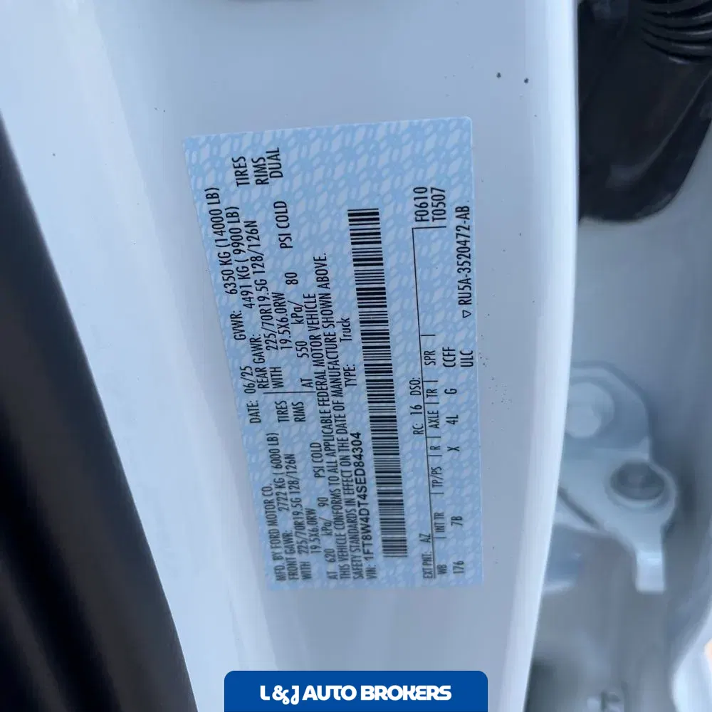 2025 Ford F-450 Super Duty Platinum