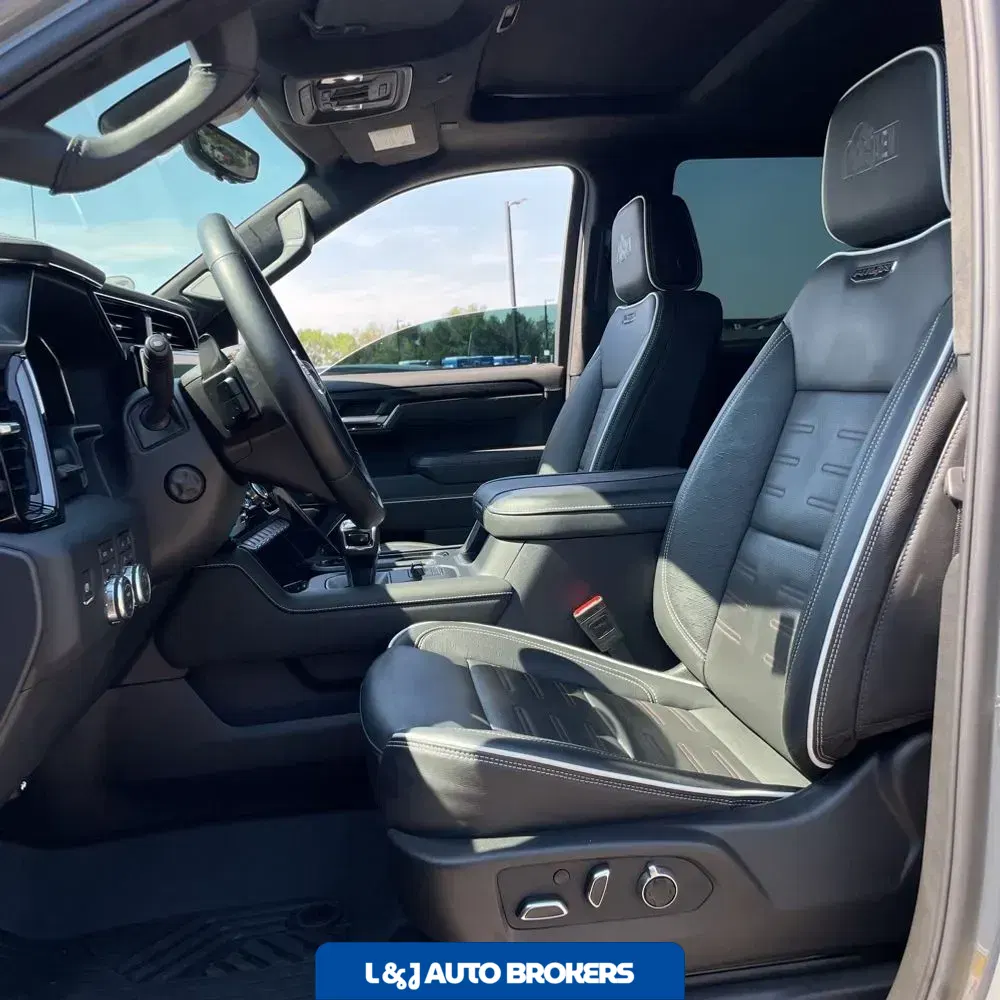2024 GMC Sierra 1500 AT4X