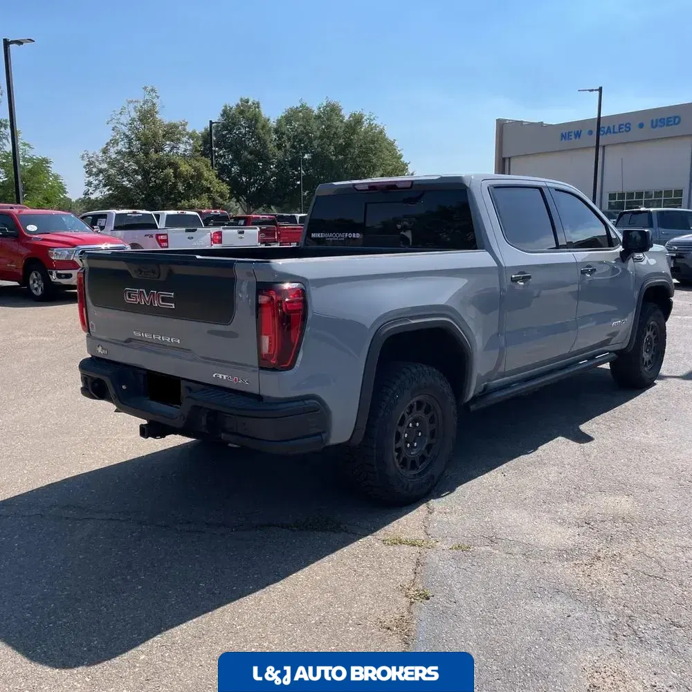 2024 GMC Sierra 1500 AT4X