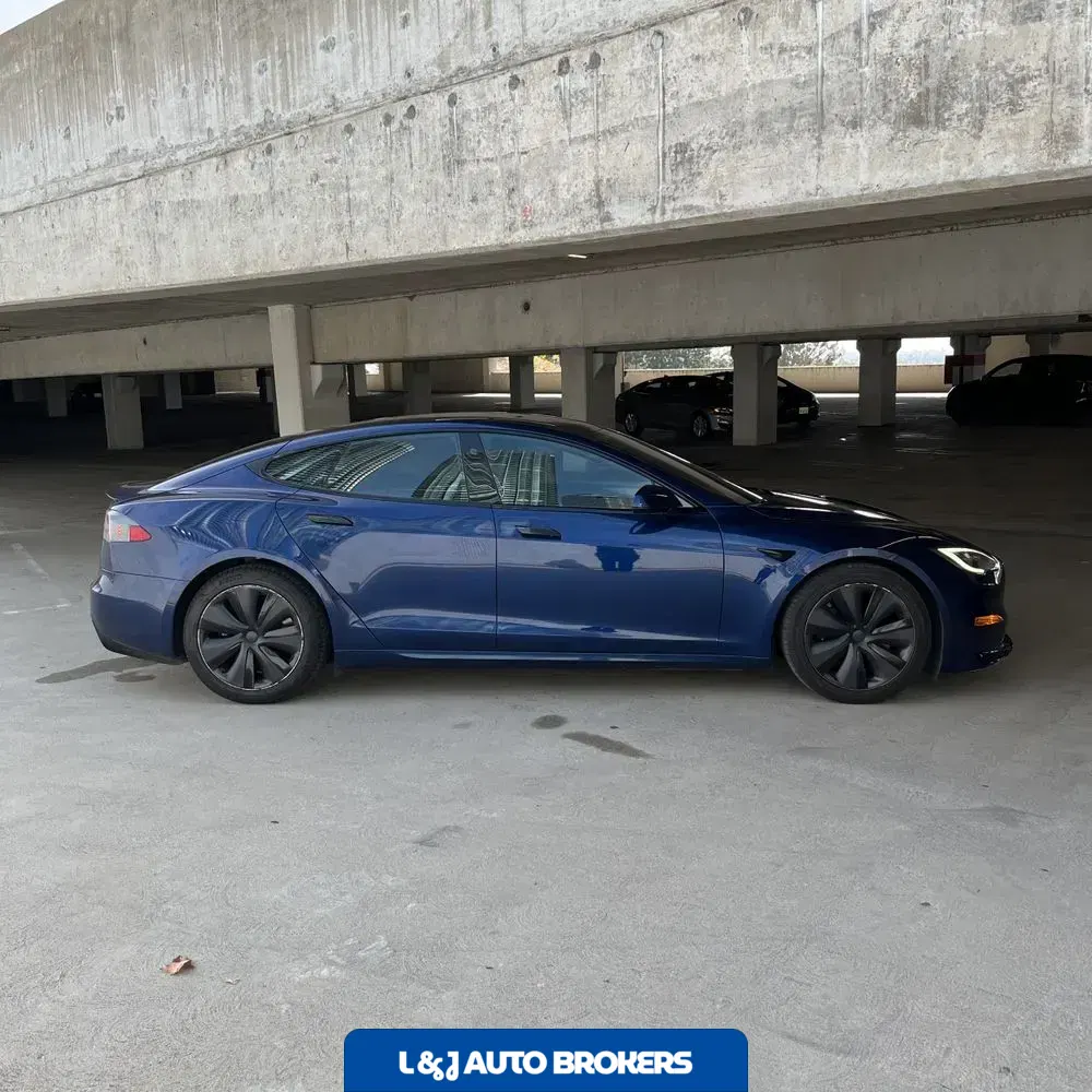 2021 Tesla Model S Plaid