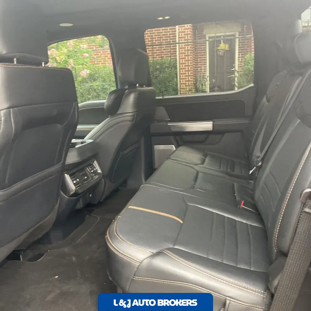 2023 Ford F-350 Super Duty Platinum