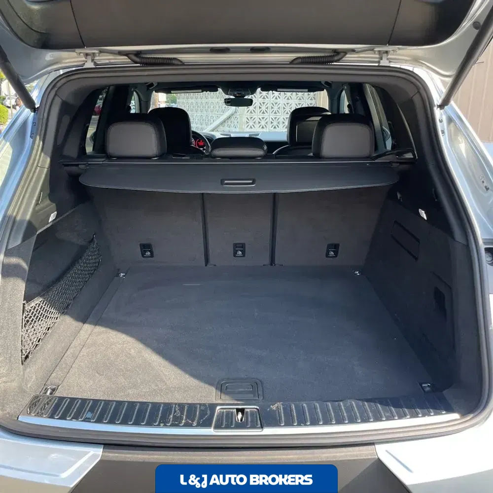 2024 Porsche Cayenne Base