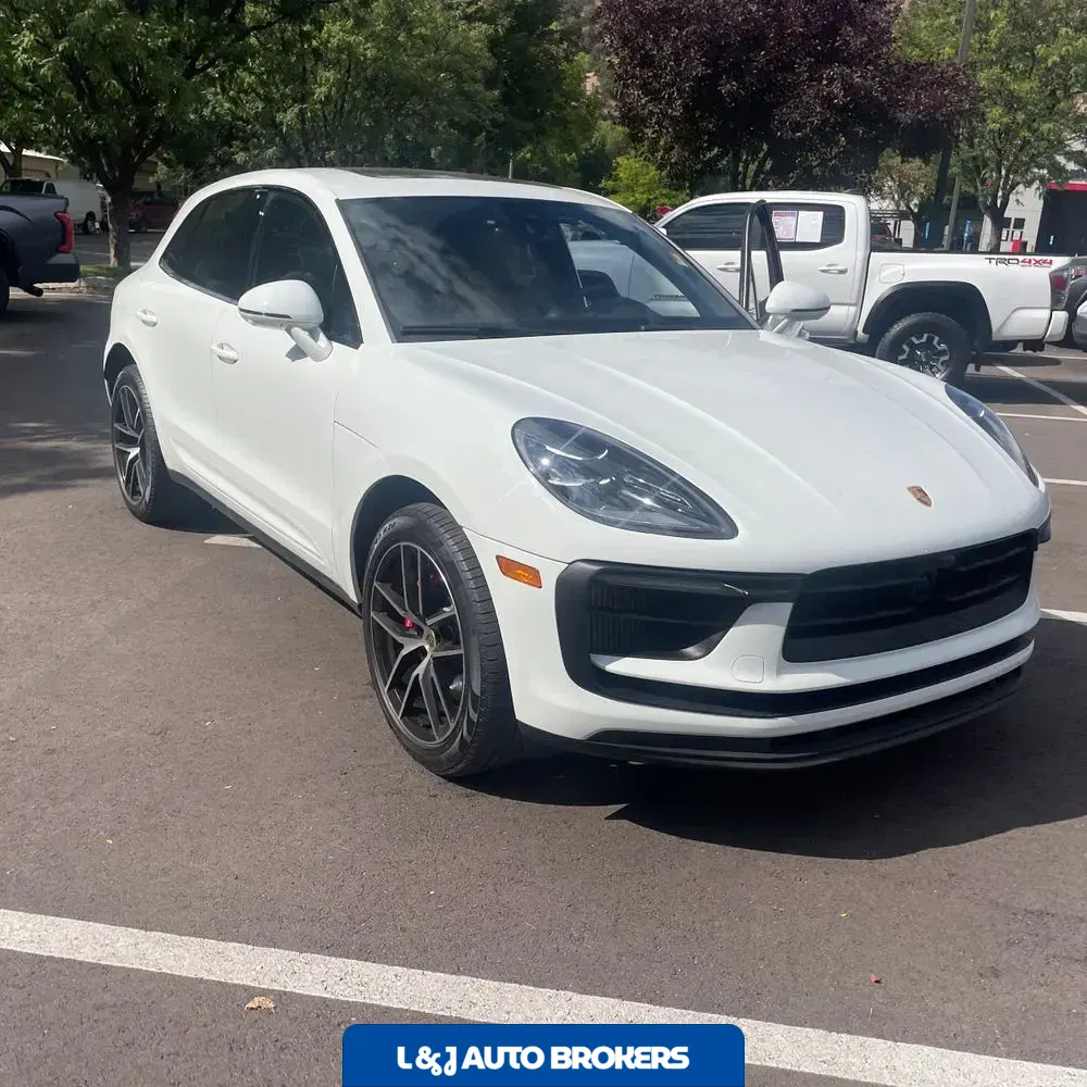 2023 Porsche Macan S